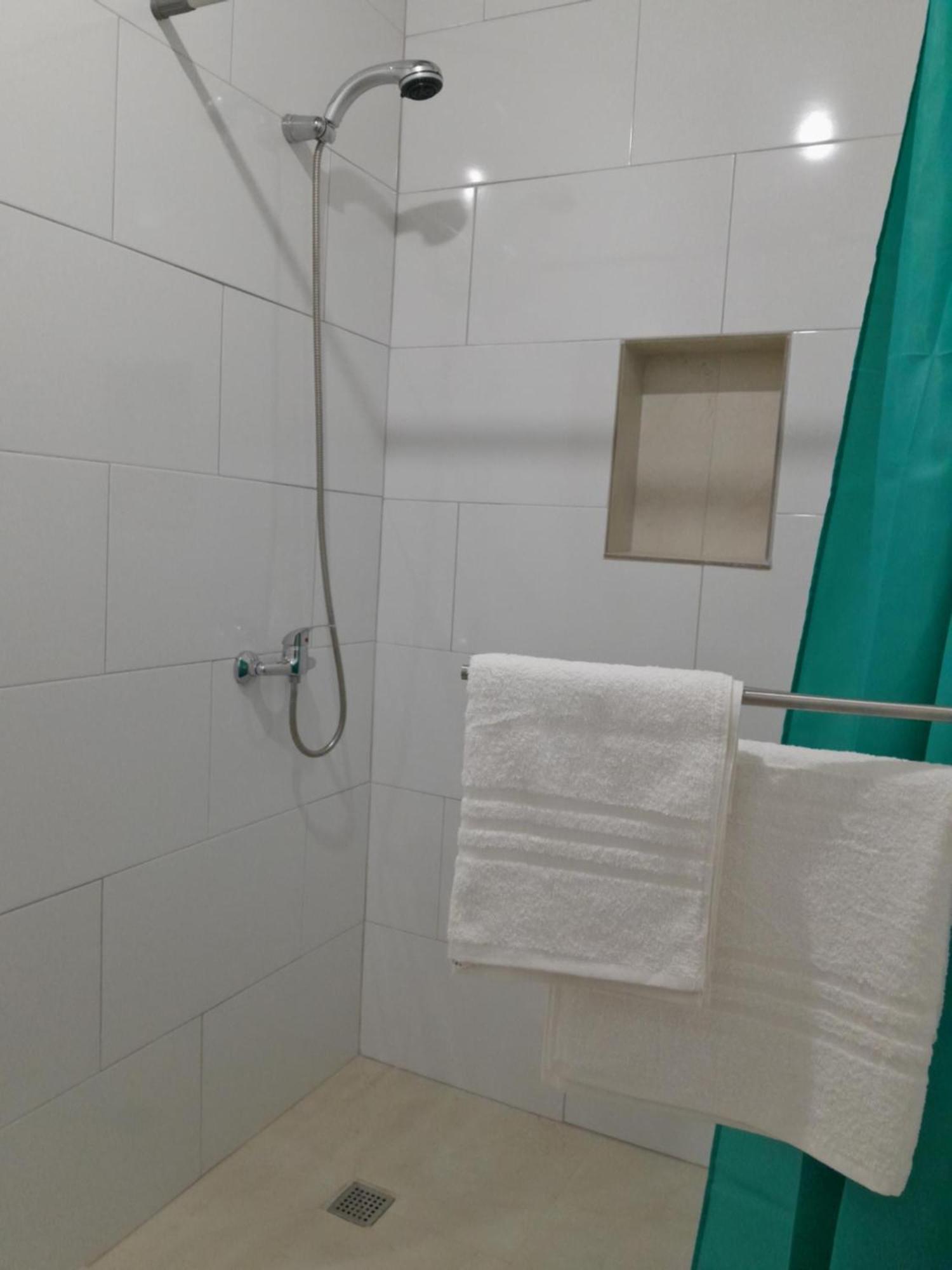 Limestone Sun Suites Σλιέμα Δωμάτιο φωτογραφία