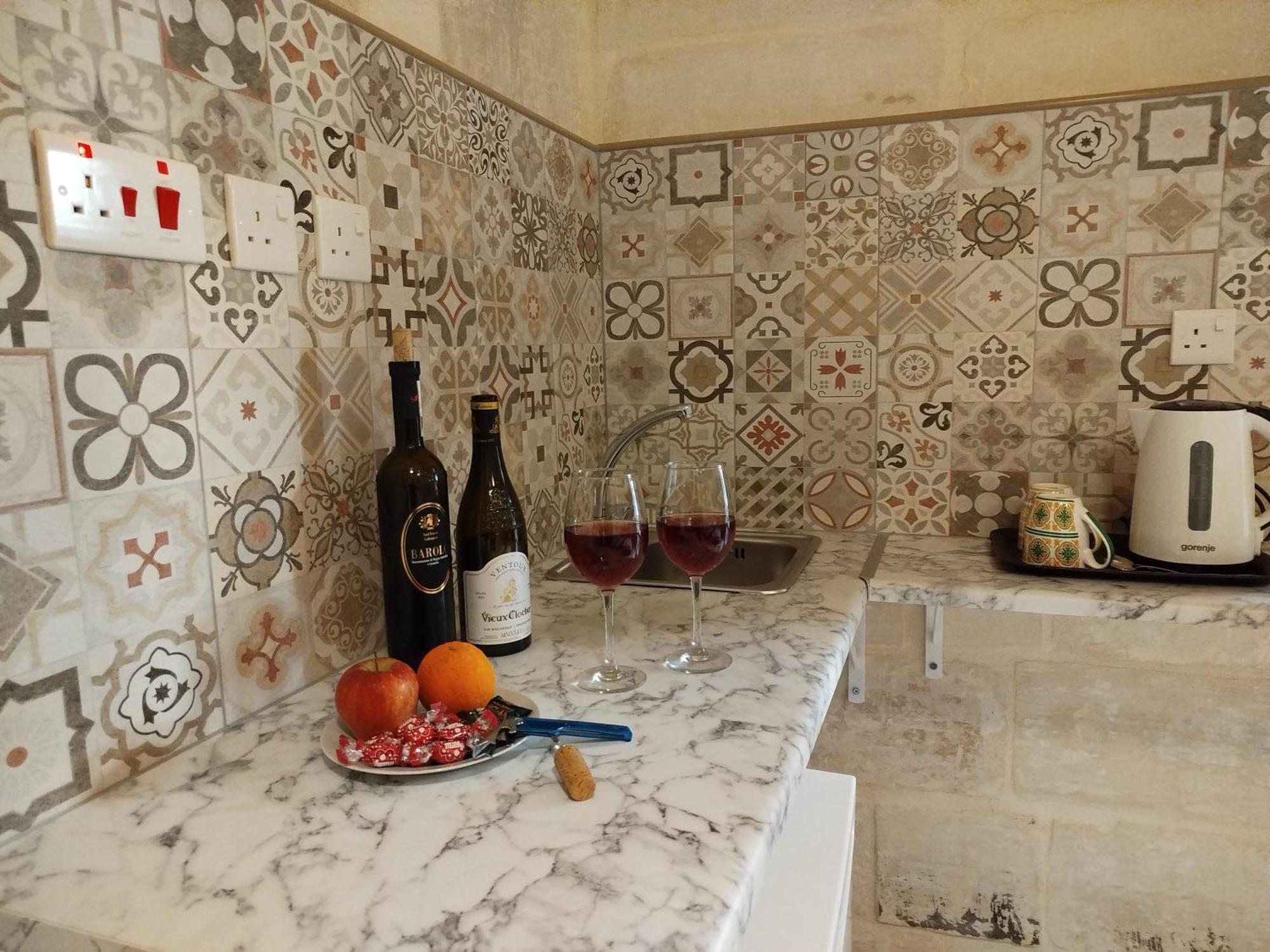 Limestone Sun Suites Σλιέμα Εξωτερικό φωτογραφία